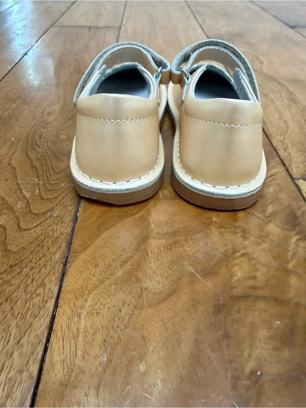 L’Amour Girls Gold Leather Mary Jane Dress Shoes Size 11